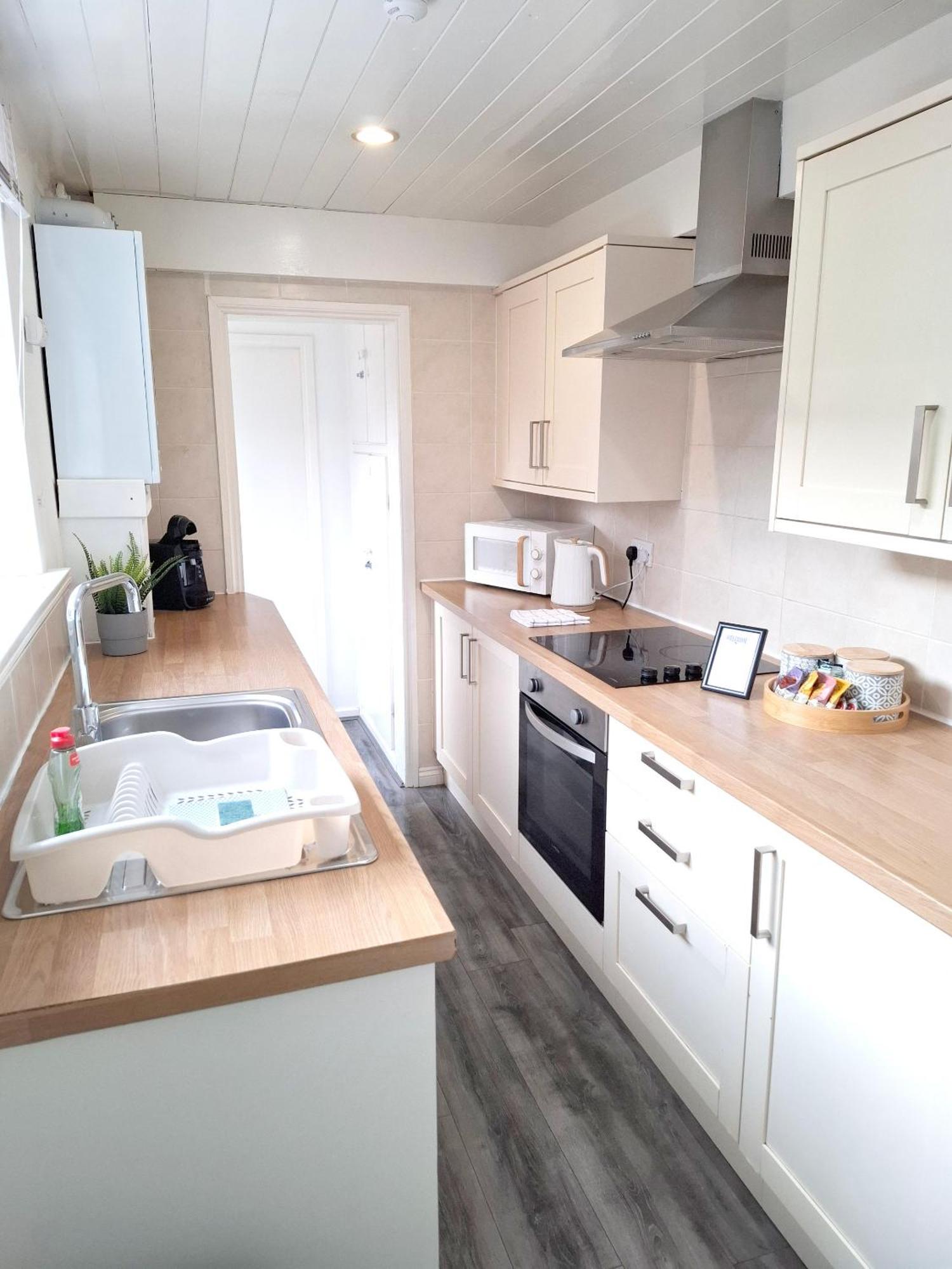 Modern Bright 3 Bedroom House Burton  Zewnętrze zdjęcie